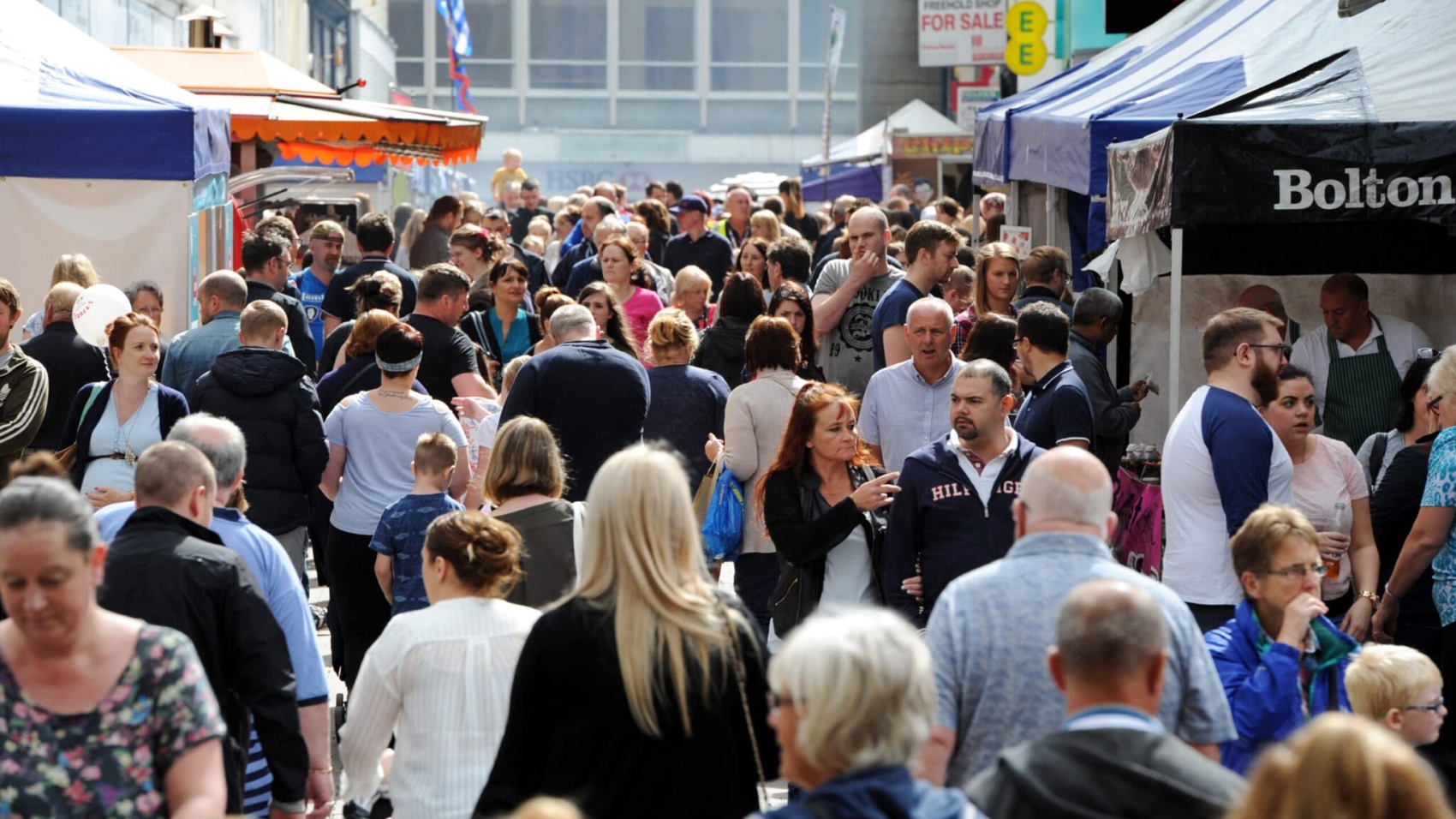 The annual Bolton Food and Drink Festival once again attracted large crowds on its third day. Picture by Paul Heyes, Sunday August 28, 2016.